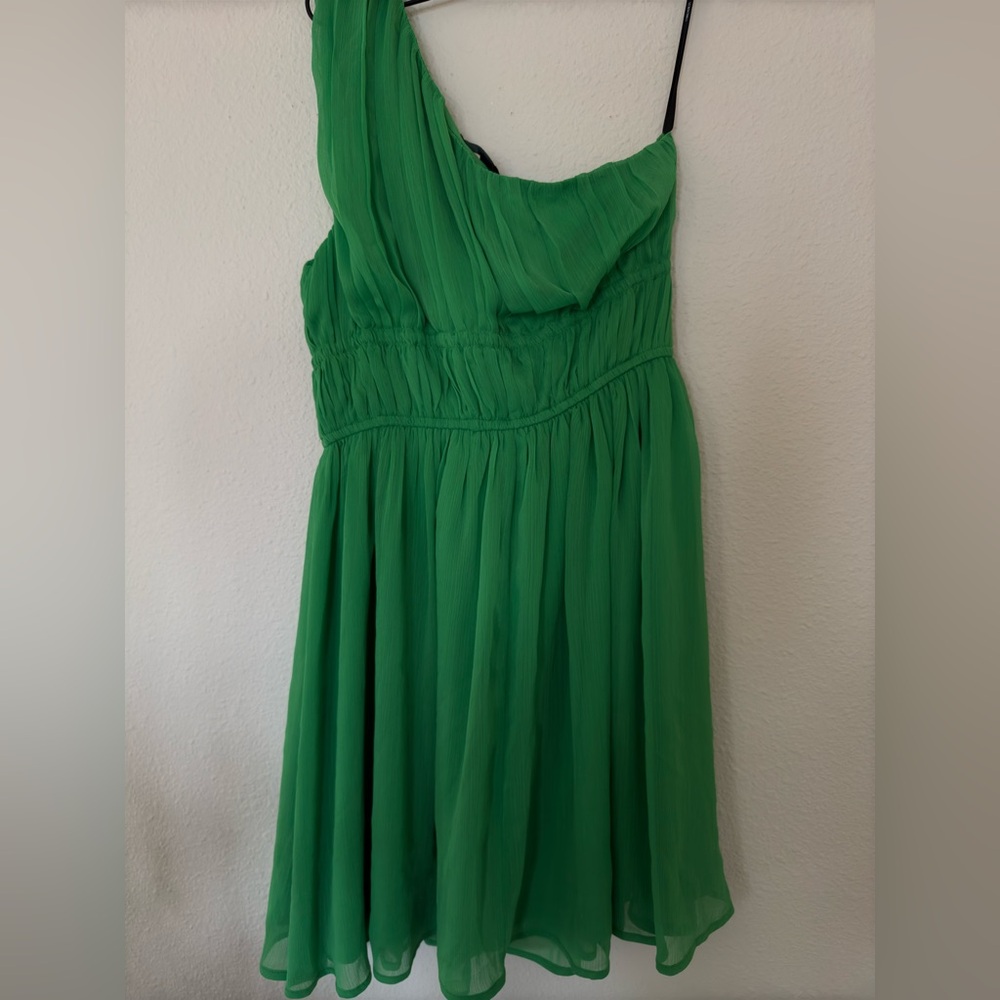 One shoulder mini green dress